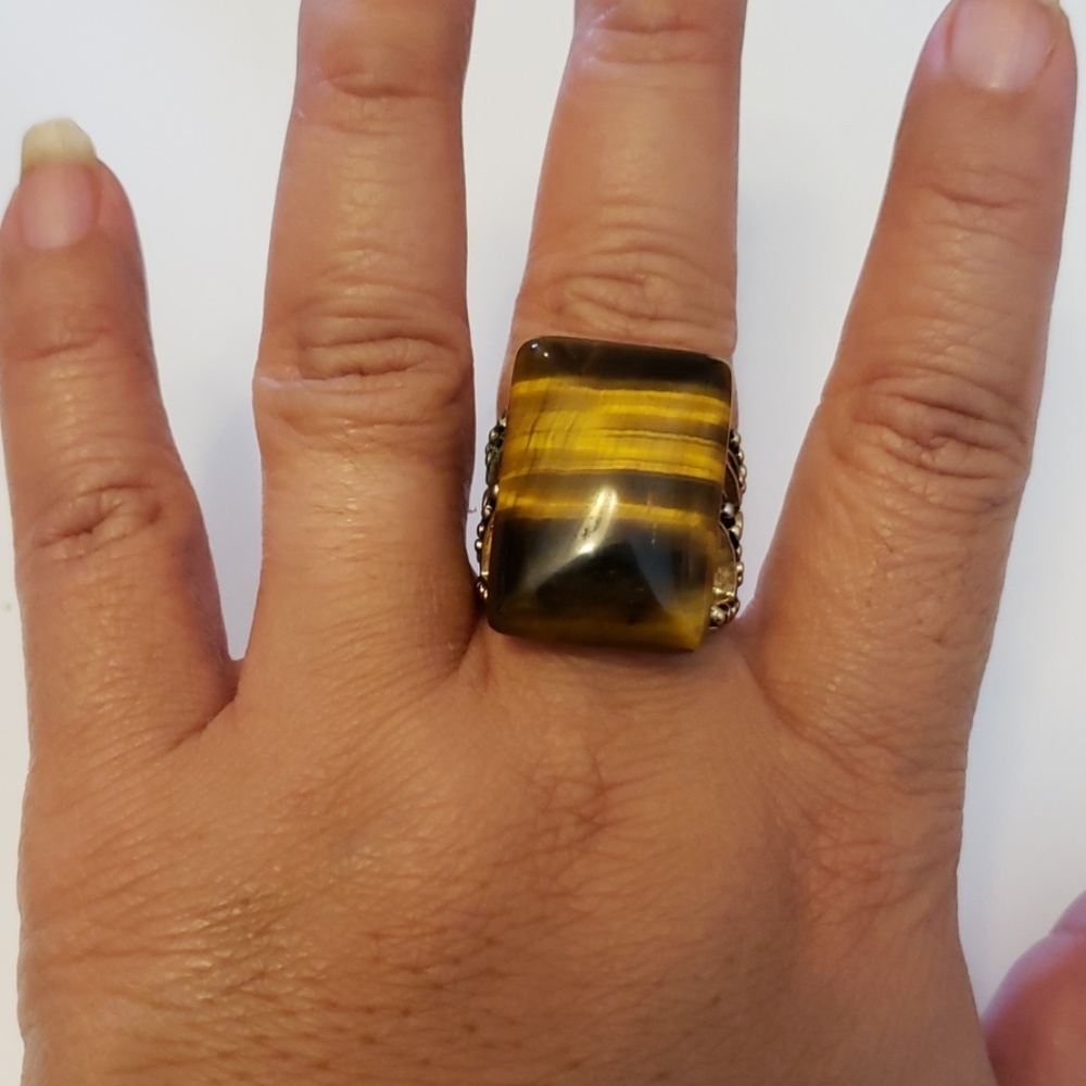 Ring - Picture 3 of 3